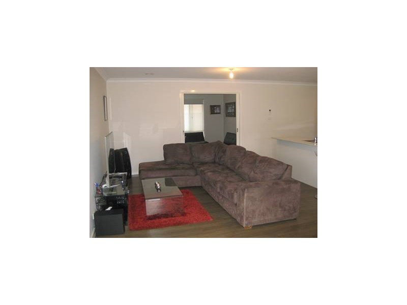 4 Sims Place, Kambah ACT 2902