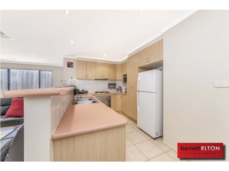 4 Swallow Street, Dunlop ACT 2615