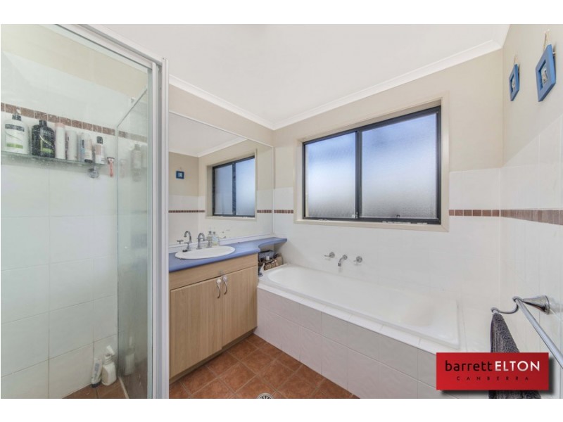 4 Swallow Street, Dunlop ACT 2615