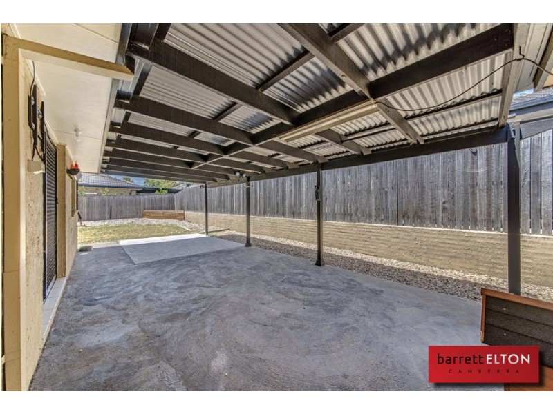 4 Swallow Street, Dunlop ACT 2615