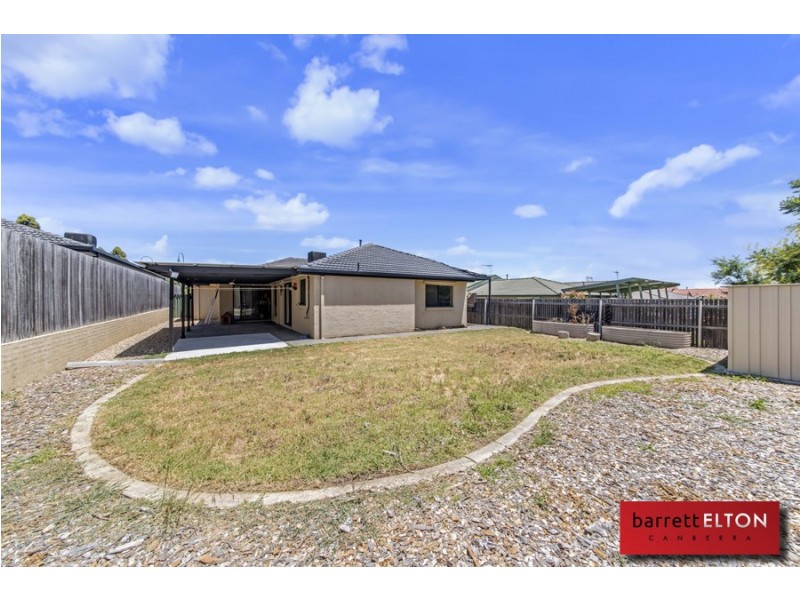 4 Swallow Street, Dunlop ACT 2615