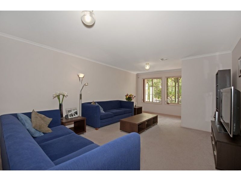 2 Watchorn Close, Holt ACT 2615