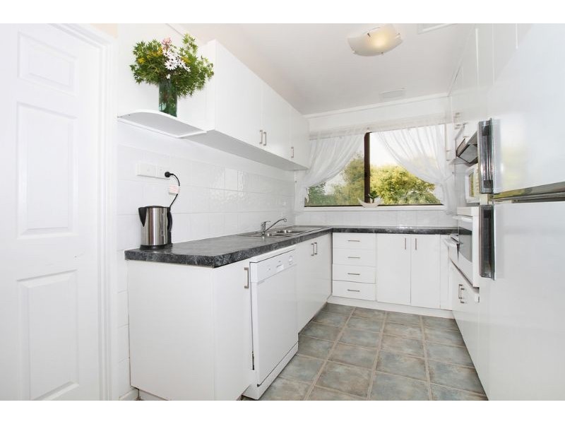 1 Warland Place, Charnwood ACT 2615