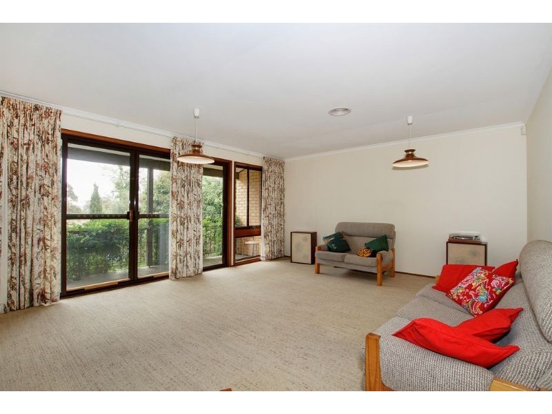 6 North Place, Charnwood ACT 2615