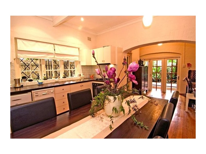 5/4 Holdsworth Ave, Elizabeth Bay NSW 2011