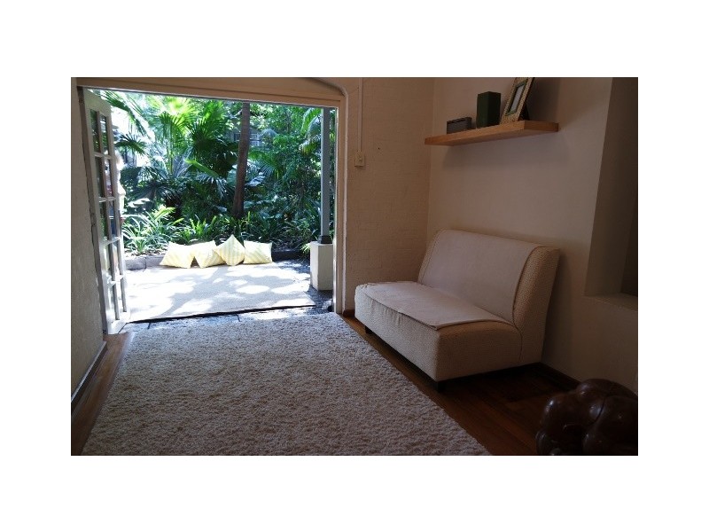 5/4 Holdsworth Ave, Elizabeth Bay NSW 2011