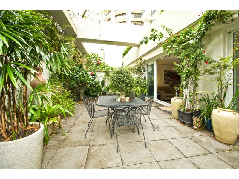 2/2A Elizabeth Bay Road, Elizabeth Bay NSW 2011