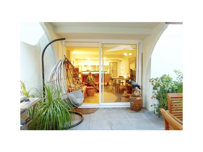 C102/2A Elizabeth Bay Road, Elizabeth Bay NSW 2011