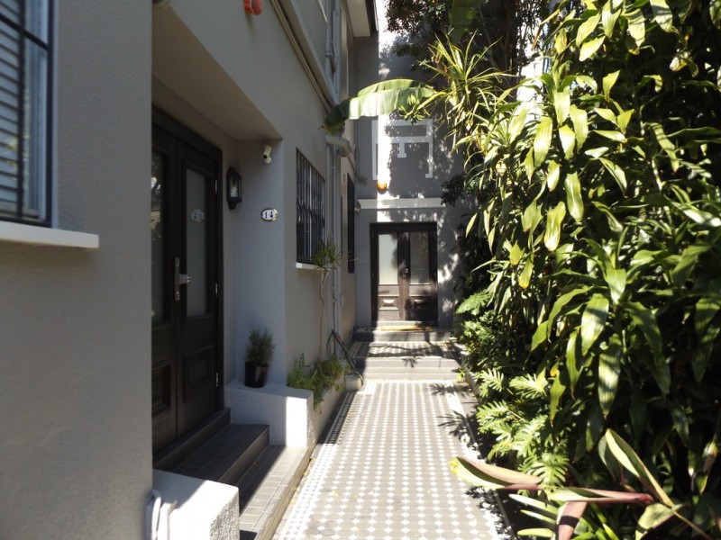 2/1 Hughes Street, Potts Point NSW 2011