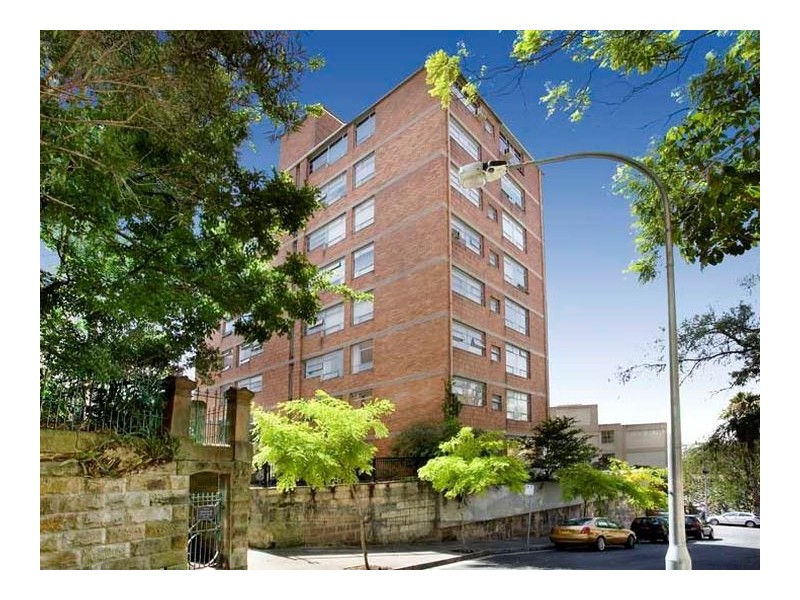 38/10 Barnclueth Square, Elizabeth Bay NSW 2011