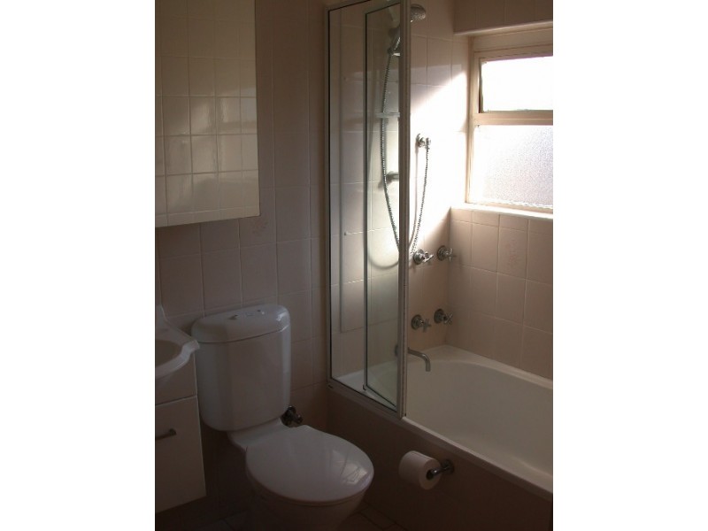 38/10 Barnclueth Square, Elizabeth Bay NSW 2011