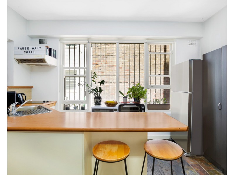 10/3 Barncleuth Square, Potts Point NSW 2011