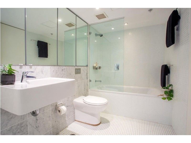 C514/2A Elizabeth Bay Road, Potts Point NSW 2011