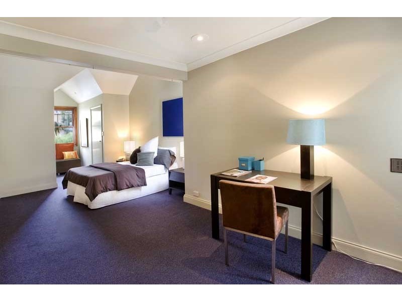 15 Bourke Street, Woolloomooloo NSW 2011