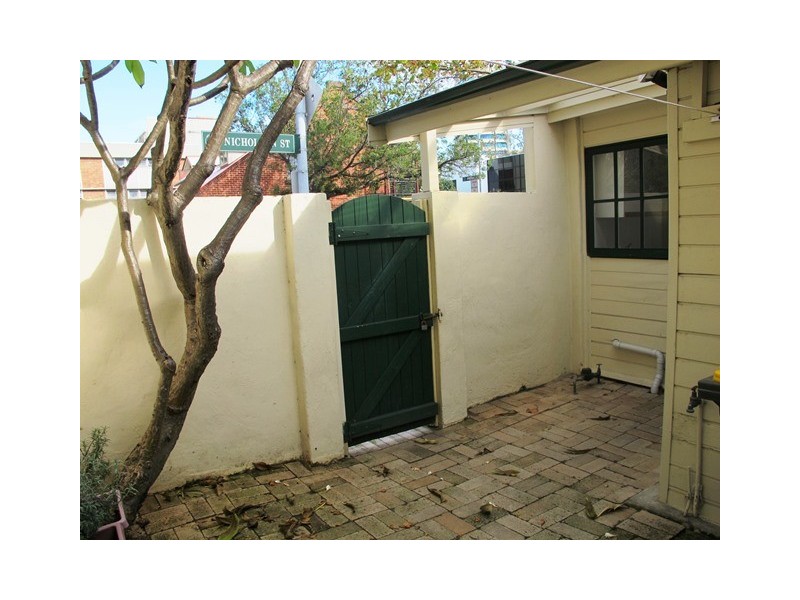 22 Bourke Street, Woolloomooloo NSW 2011