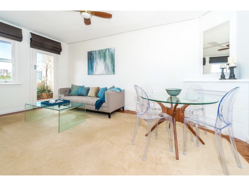 13/8 Onslow Avenue, Elizabeth Bay NSW 2011