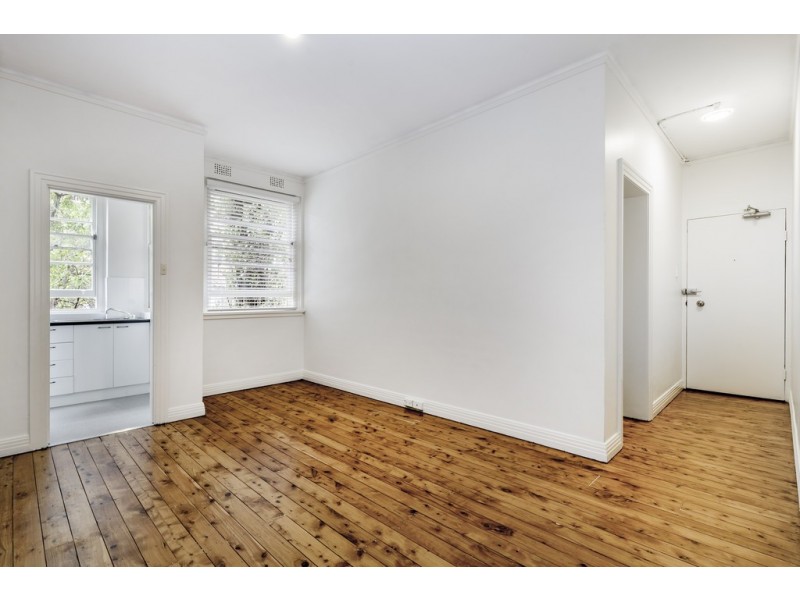 11/2 Crick Ave, Elizabeth Bay NSW 2011