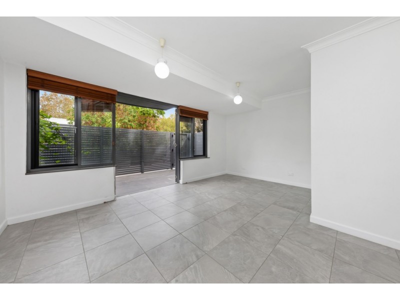 2/57 Cowper Wharf Road, Woolloomooloo NSW 2011