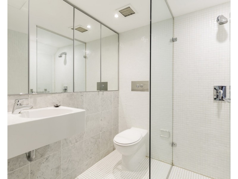 706/2A Elizabeth Bay Road, Elizabeth Bay NSW 2011