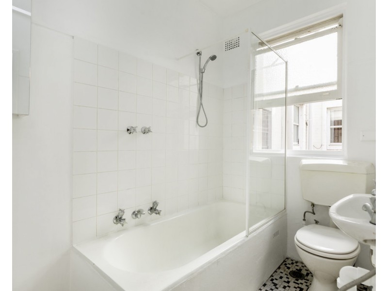 9/3 Barncleuth Square, Potts Point NSW 2011