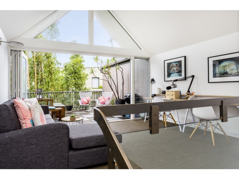 3/4 Holdsworth Avenue, Elizabeth Bay NSW 2011