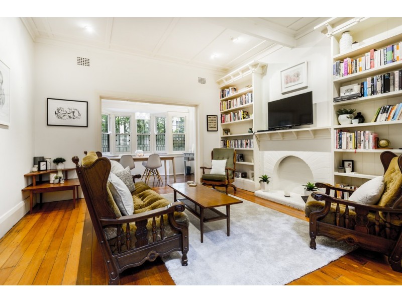 3/4 Holdsworth Avenue, Elizabeth Bay NSW 2011