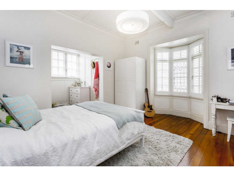 3/4 Holdsworth Avenue, Elizabeth Bay NSW 2011