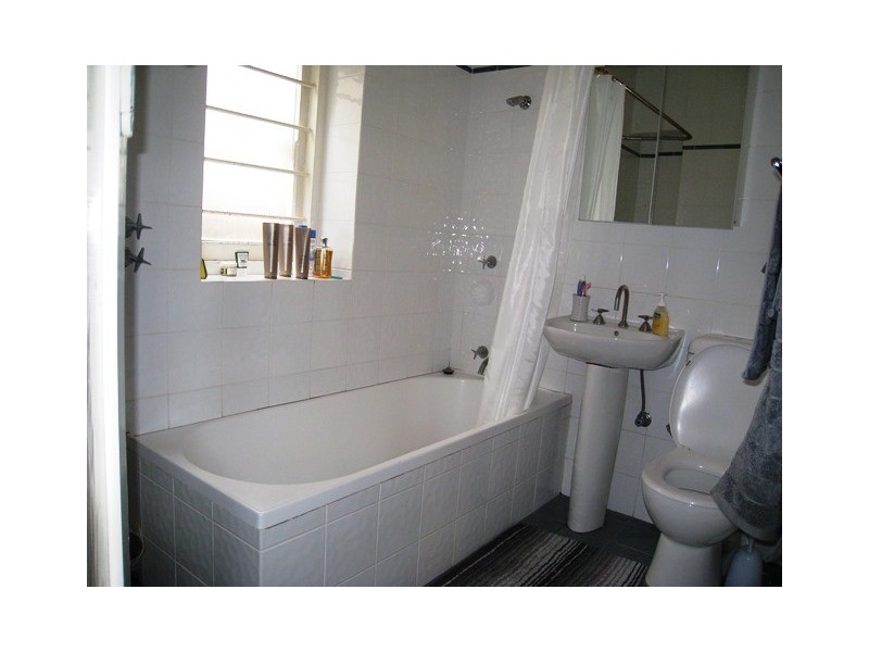 4/13-17 Hughes Street, Potts Point NSW 2011