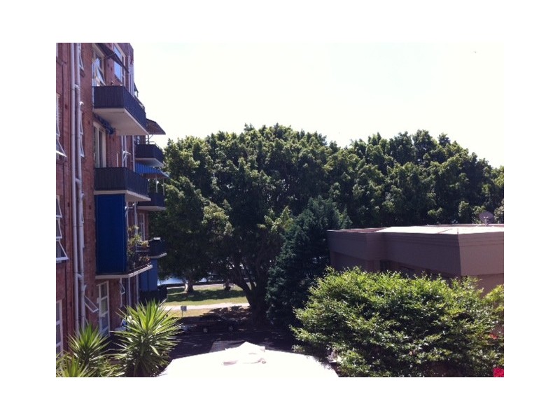 27/22 New Beach Road, Darling Point NSW 2027