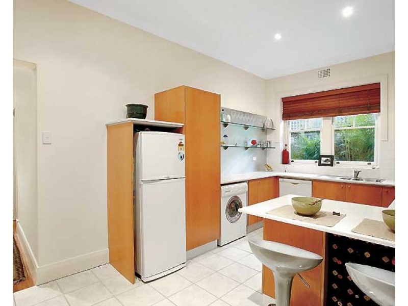 9/5 Elizabeth Bay Crescent, Elizabeth Bay NSW 2011