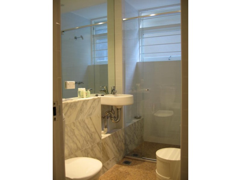 8/5-7 The Esplanade, Elizabeth Bay NSW 2011