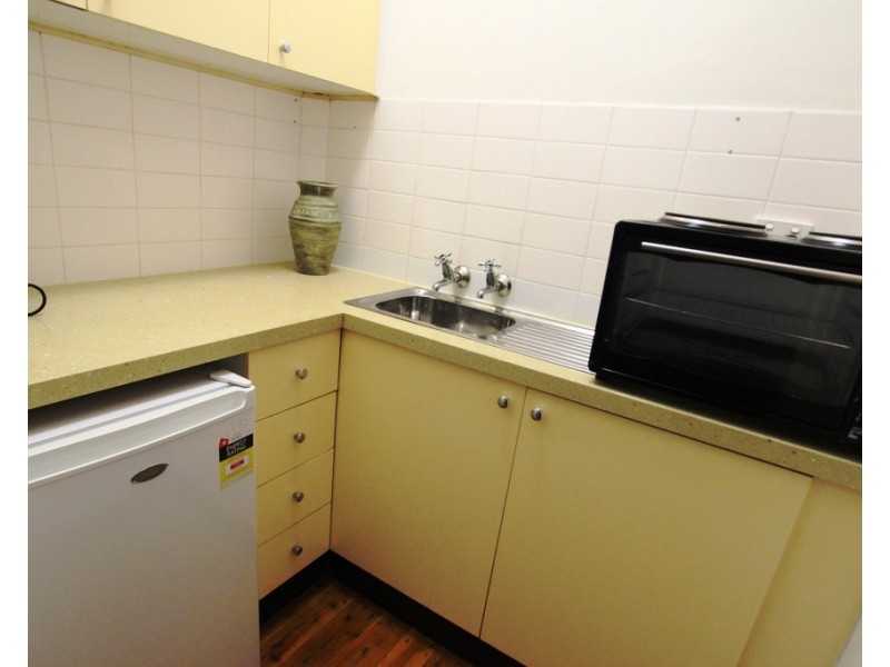 8/3 Crick Avenue, Elizabeth Bay NSW 2011