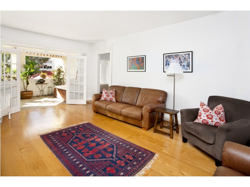 18/4 Ithaca Road, Elizabeth Bay NSW 2011