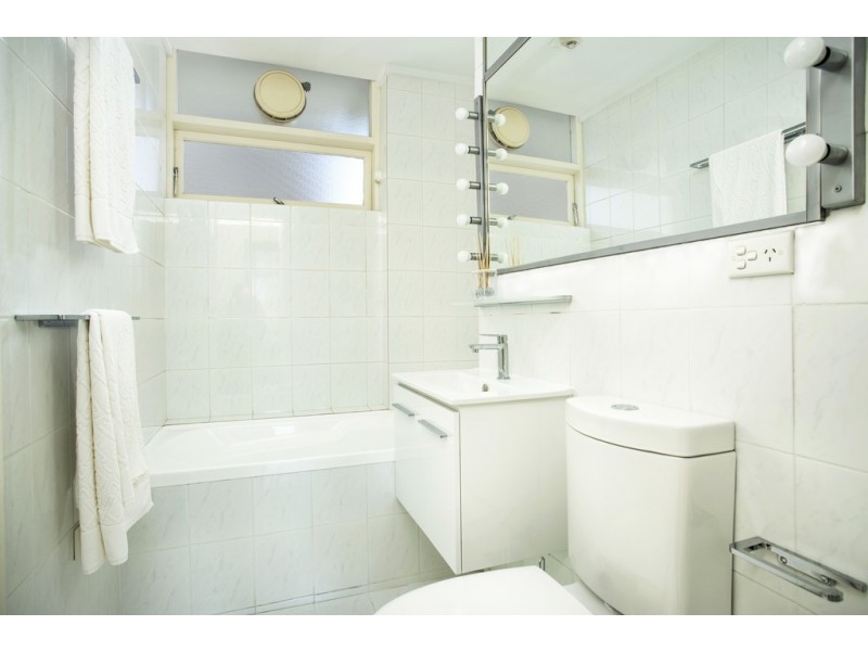 75/108 Elizabeth Bay Road, Elizabeth Bay NSW 2011