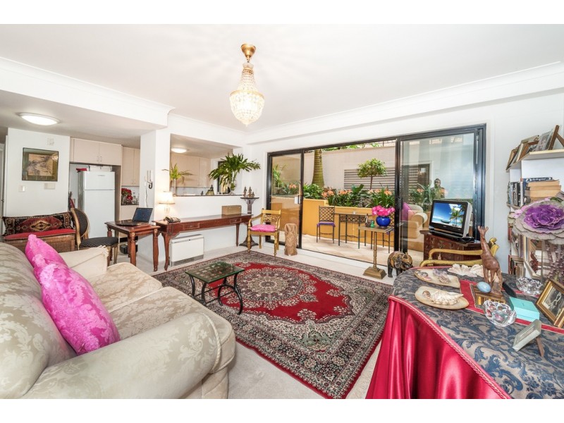 2/37 Roslyn Gardens, Elizabeth Bay NSW 2011