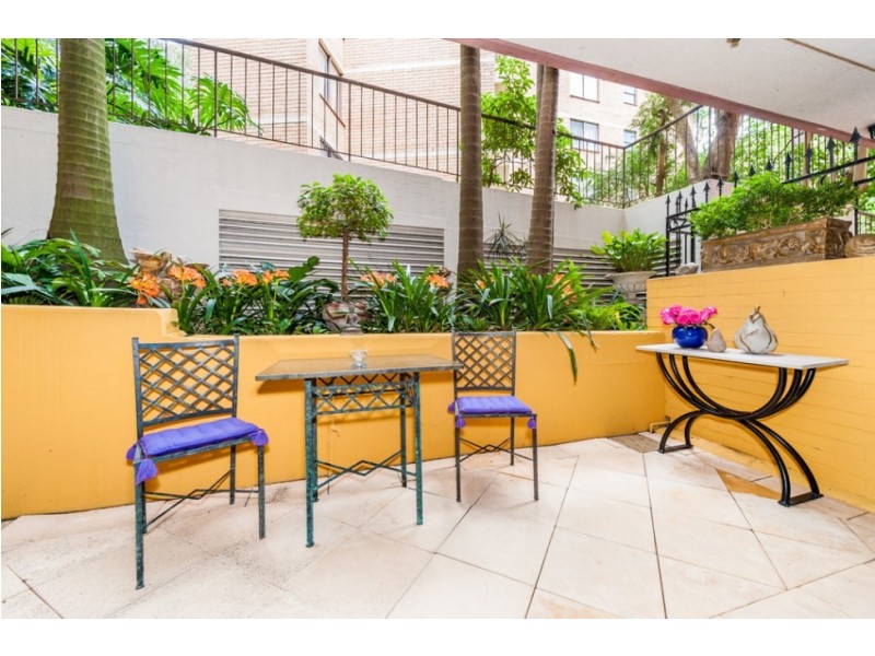 2/37 Roslyn Gardens, Elizabeth Bay NSW 2011