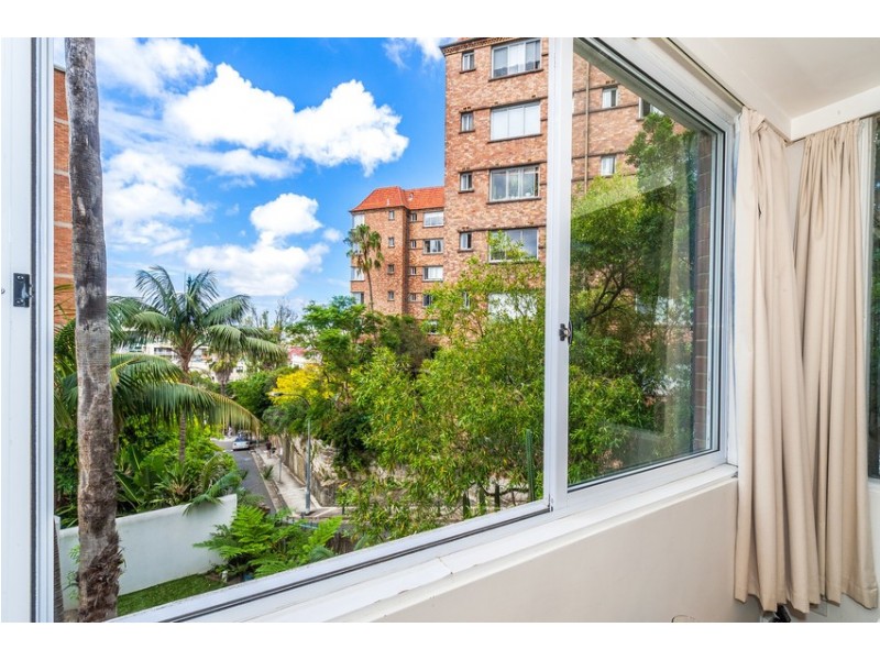 10/4 Barncleuth Square, Elizabeth Bay NSW 2011