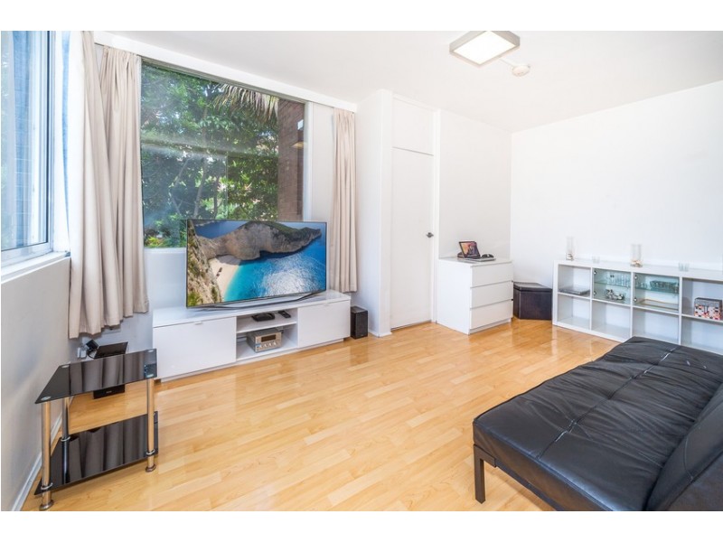 10/4 Barncleuth Square, Elizabeth Bay NSW 2011