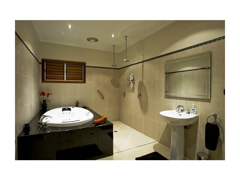 4 James Road, Mission Beach QLD 4852