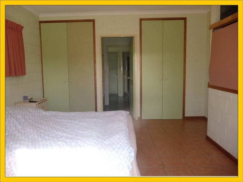 4 Kent Close, Mission Beach QLD 4852