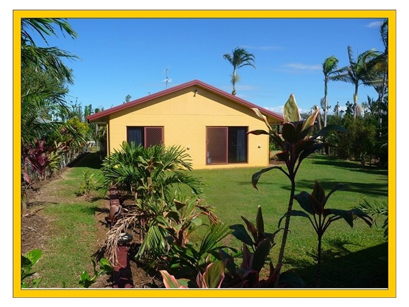 4 Kent Close, Mission Beach QLD 4852