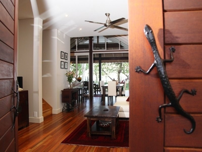2/2B Reid Road, Wongaling Beach QLD 4852