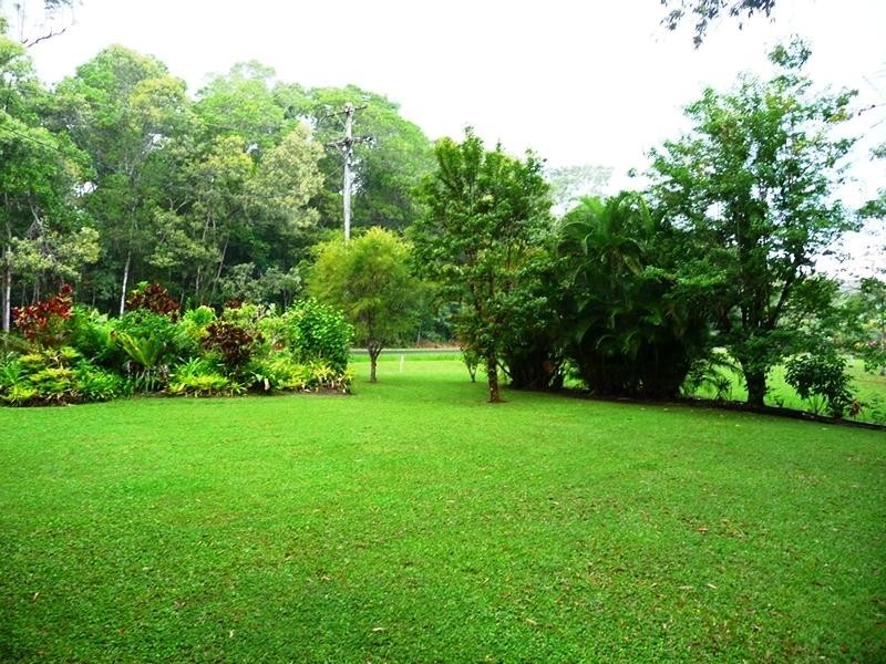 856 East Feluga Road, East Feluga QLD 4854