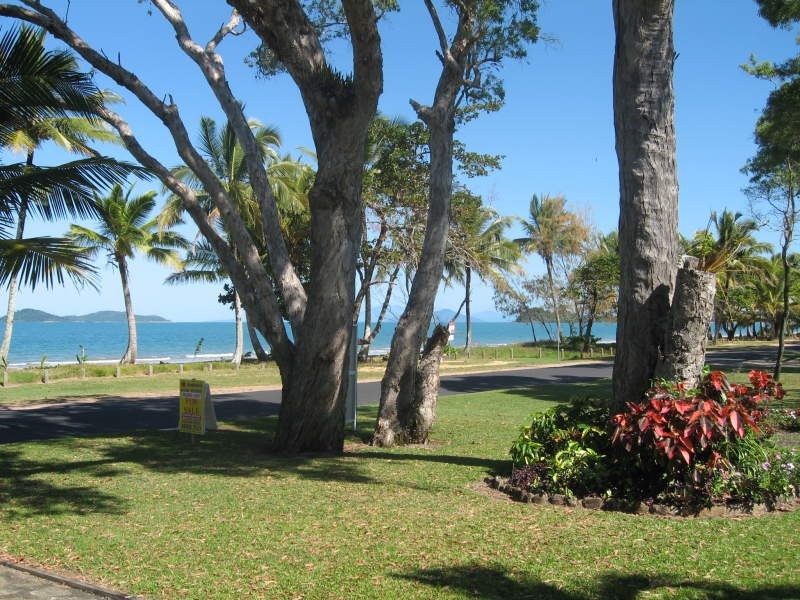 South Mission Beach QLD 4852
