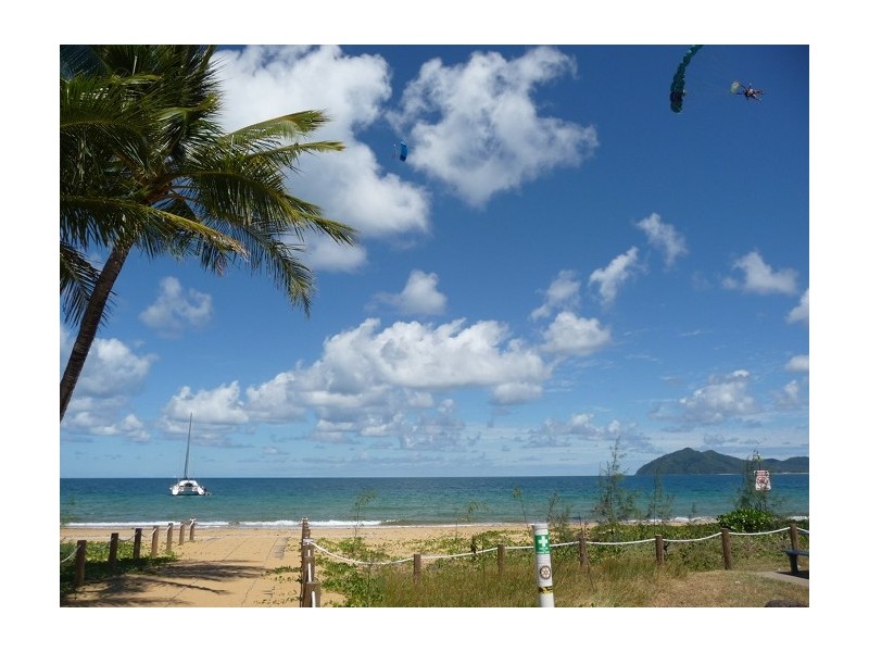 4 Oceanview Drive, Wongaling Beach QLD 4852