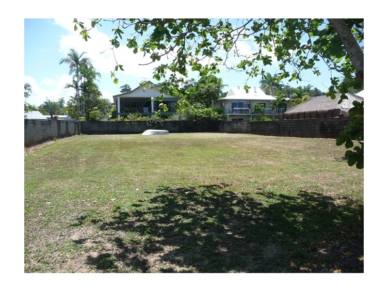 48 Marine Parade, Mission Beach QLD 4852