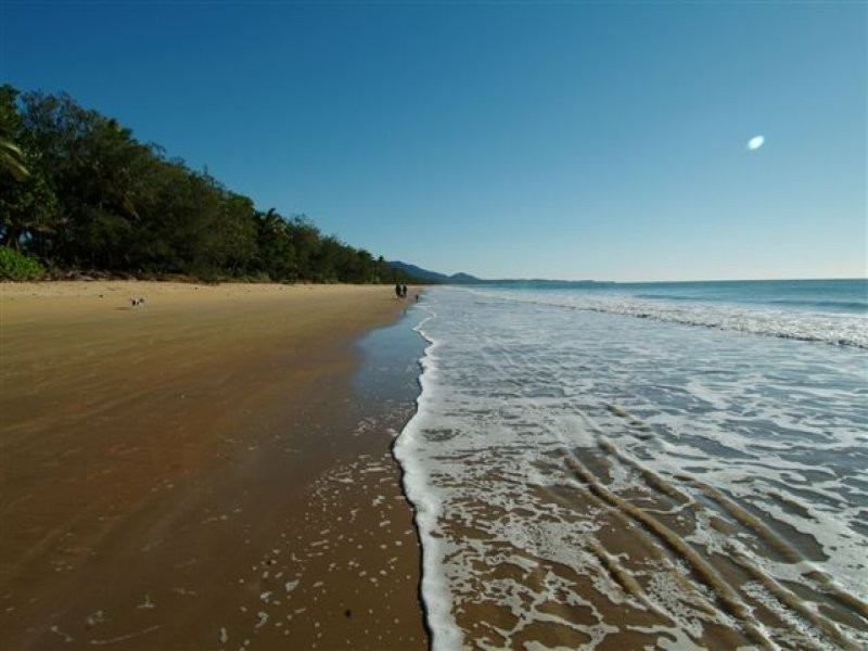 14 Shore Street, Wongaling Beach QLD 4852