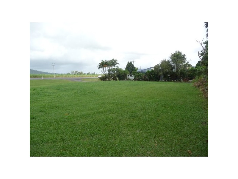 33 Bruce Highway, El Arish QLD 4855