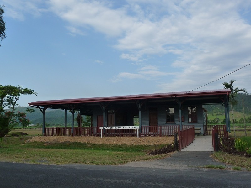 33 Bruce Highway, El Arish QLD 4855