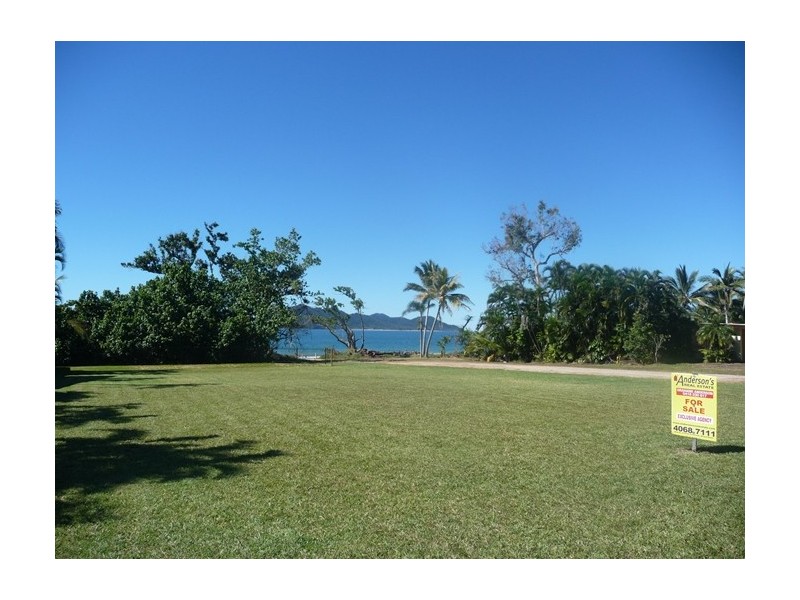 90 Reid Road, Wongaling Beach QLD 4852